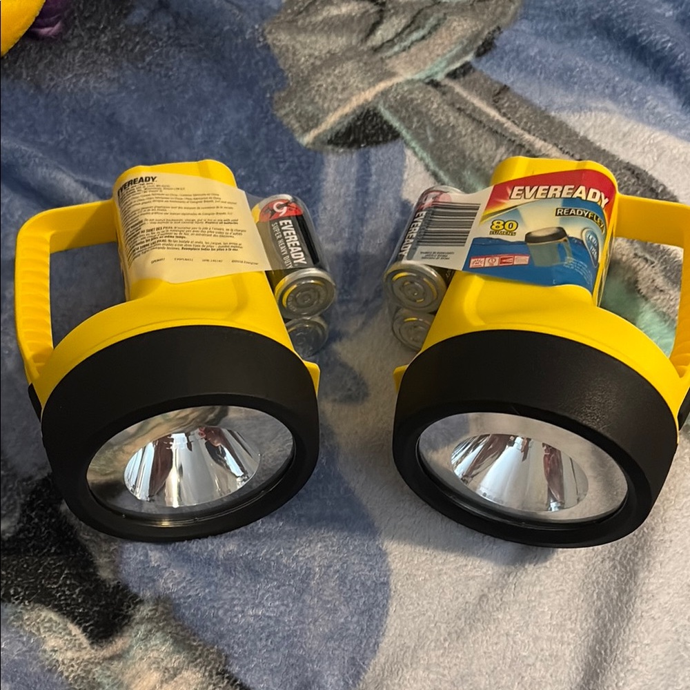 Eveready Yellow and Black Flashlights 2-Pack